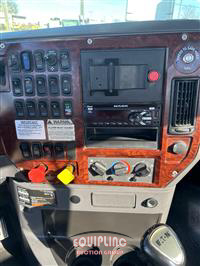 2015 Mack CXU-613