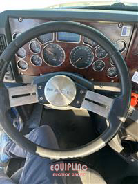 2015 Mack CXU-613