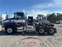 2015 Mack CXU-613