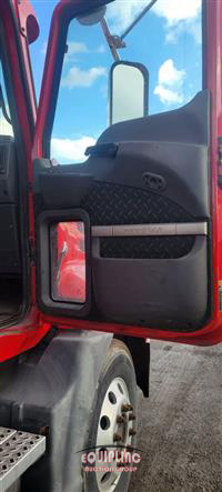 2017 Mack CXU613