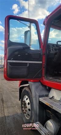 2017 Mack CXU613