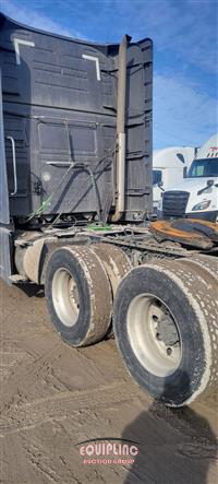 2020 Volvo VNL760