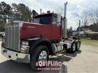 1983 Kenworth W900B