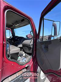 2015 Freightliner M2