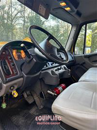 2019 Freightliner M2