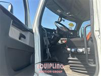 2020 Freightliner CASCADIA