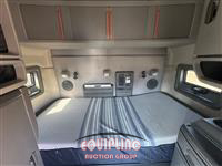 2019 VOLVO TRUCK VNL