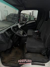 2014 Isuzu NRR