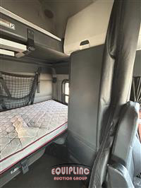 2020 Freightliner CASCADIA