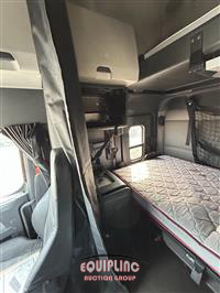 2020 Freightliner CASCADIA