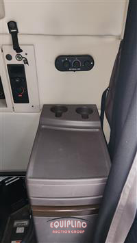 2016 Volvo VNL