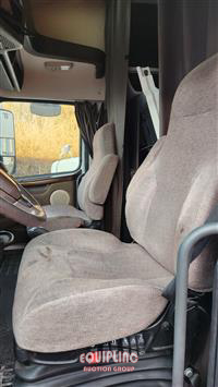 2016 Volvo VNL