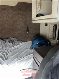 2016 Volvo VNL630