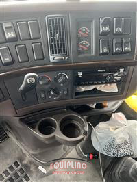 2016 Volvo VNL630