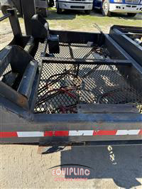 2017 W K MACHINE ROLLERBED HYD TILT W/ CRANE