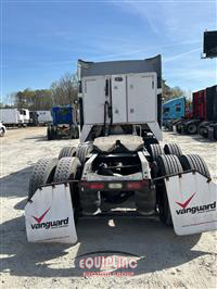 2015 VOLVO TRUCK VNL