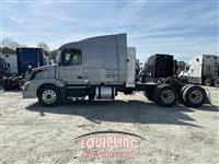 2015 VOLVO TRUCK VNL