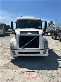 2015 VOLVO TRUCK VNL