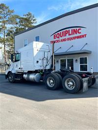 2017 Volvo VNL