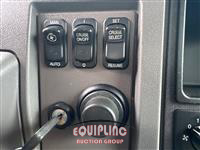 2015 Peterbilt 337