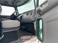 2015 Peterbilt 337