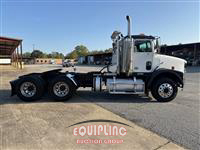 1999 Freightliner FLD112SD