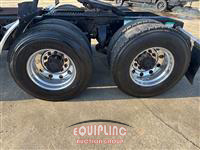 1999 Freightliner FLD112SD