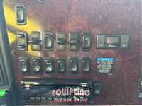 2021 Freightliner SD122