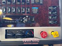 2021 Freightliner SD122