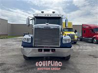 2021 Freightliner SD122
