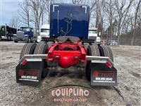 2021 Freightliner SD122