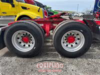 2021 Freightliner SD122