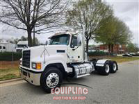 2016 Mack CHU613 DAYCAB