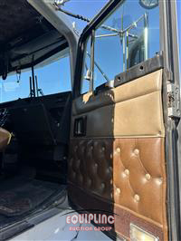 2000 Kenworth T800