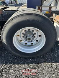 2000 Kenworth T800