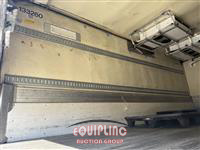2015 Freightliner M2106