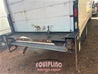 2017 Freightliner M2106