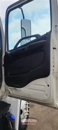 2011 Hino 338