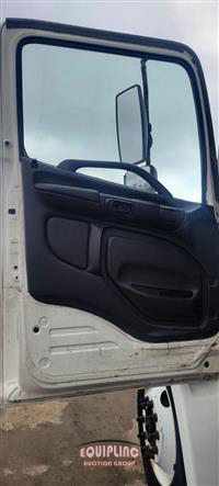 2011 Hino 338