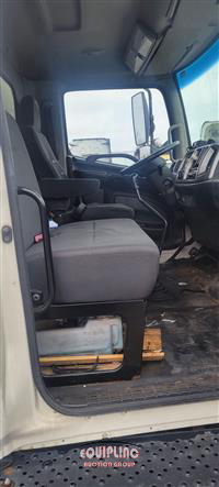 2011 Hino 338