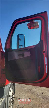 2020 Freightliner CASCADIA