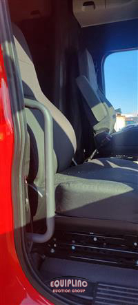 2020 Freightliner CASCADIA