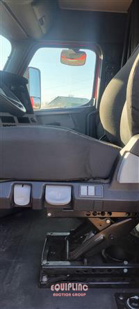 2020 Freightliner CASCADIA