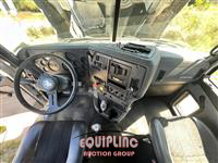 2012 Mack CXU