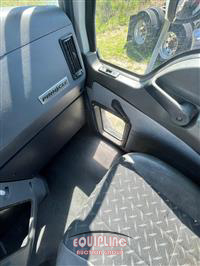 2012 Mack CXU