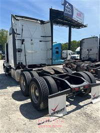 2016 VOLVO TRUCK VNL