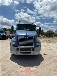2012 Mack CXU (Pinnacle)