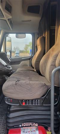 2012 Volvo VNL