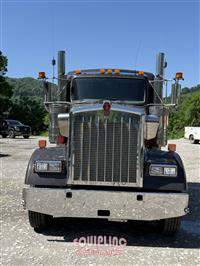 2021 Kenworth W900