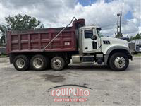 2016 Mack GU713